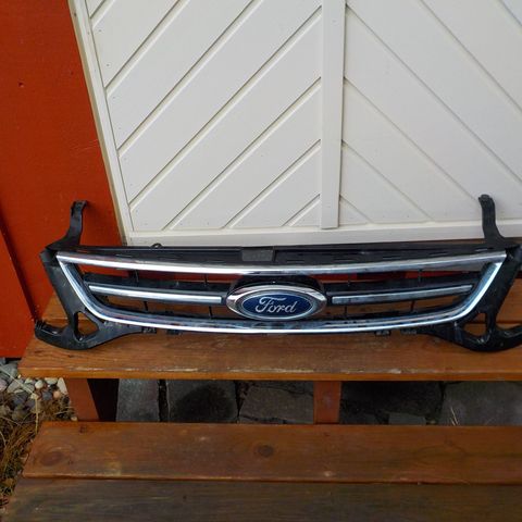 grill ford mondeo 2011