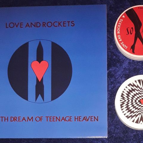 Love And Rockets: 1 lp + 2 cd samlebokser.