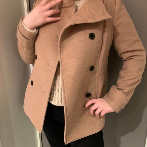 Beige dameblazer - som ny!