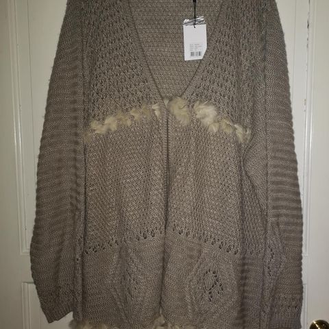 Str 54 Ny Beige jakke fra Studio cardigan