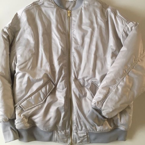 Bomber jakke str M oversized