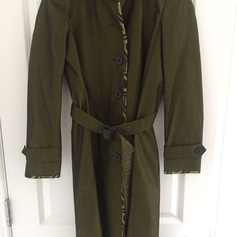 Burberry Women’s Belted Trench Coat Jakke