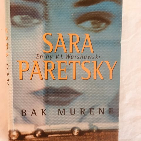 BokFrank: Sara Paretsky; Bak murene (2001)