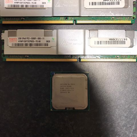 Intel Xeon E5420 (SLANV) 2.50GHz 4-Core LGA771 CPU o 4GB RAM