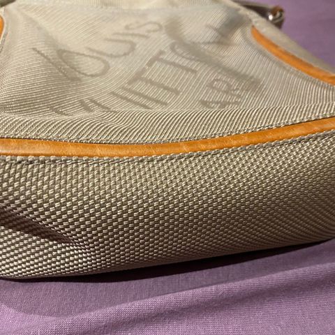 LOUIS VUITTON Damier Geant Citadin Messenger