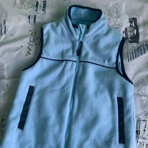 To sides vest