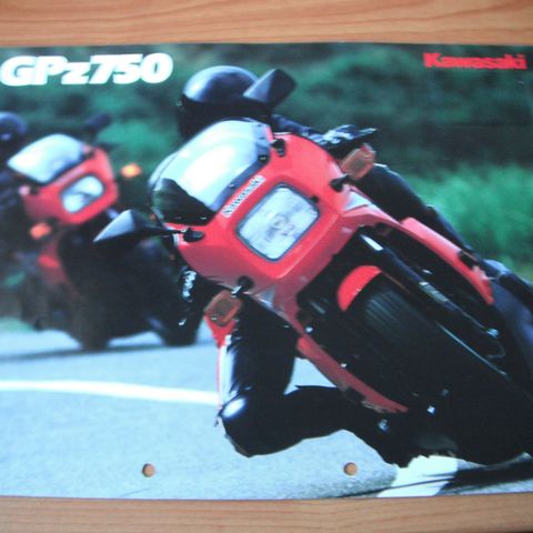 Kawasaki GPZ750 Brosjyre
