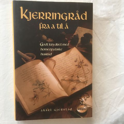 BokFrank: Aksel Gjerstad; Kjerringråd fra a til å (2004)