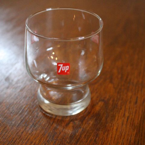 7up glass vintage