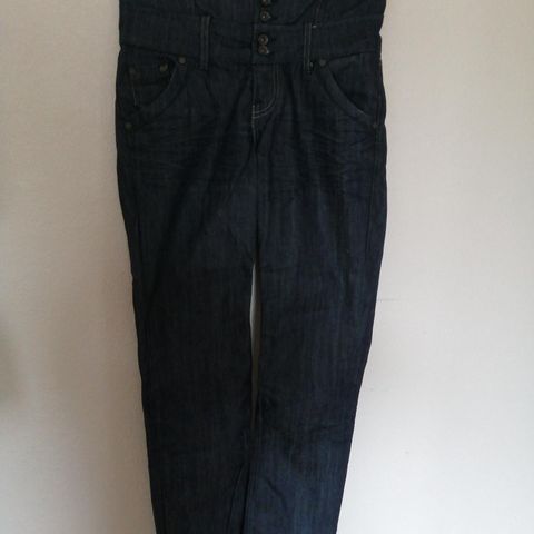 Køn & Møn highwaist jeans i størrelse 27/33