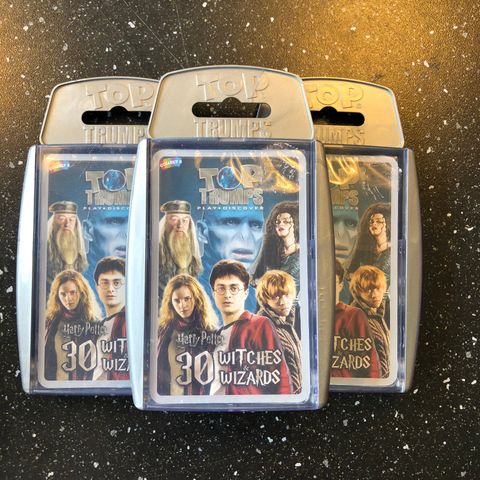 TOP TRUMPS - HARRY POTTER 30 WITCHES & WIZARDS - UÅPNEDE !