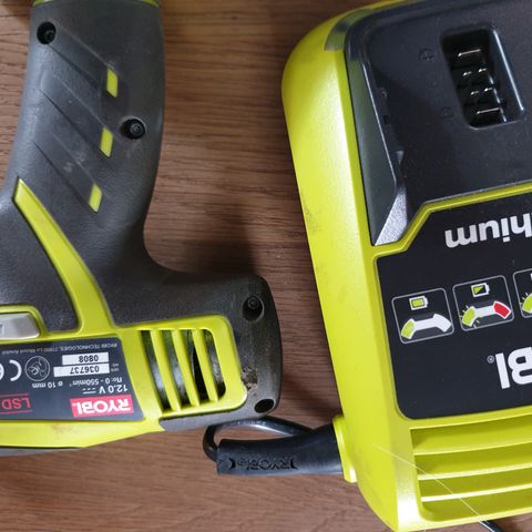 Ryobi batteridrill 12v