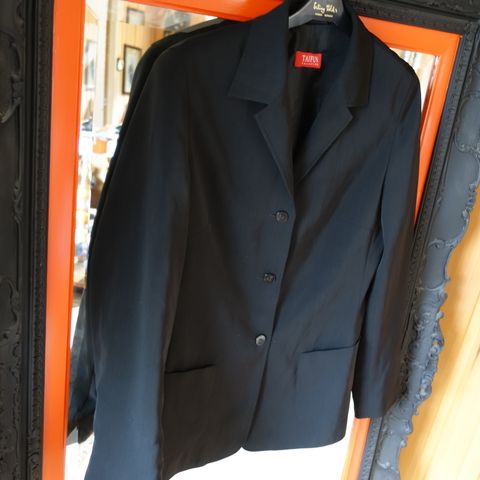 TAIFUN jakke, st 40, 150 kr