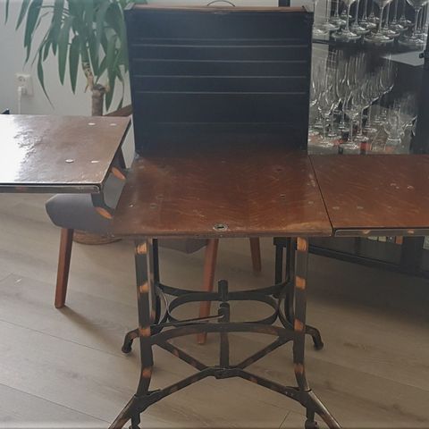 Mobilt kontorbord fra Toledo Metal Furniture ca. 1910