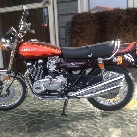 Kawasaki 900