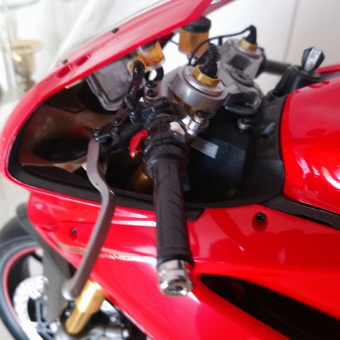 ducati panigale 1299 s  1:4 pga,useriøs kjøper,har jeg den ennå9000..bud