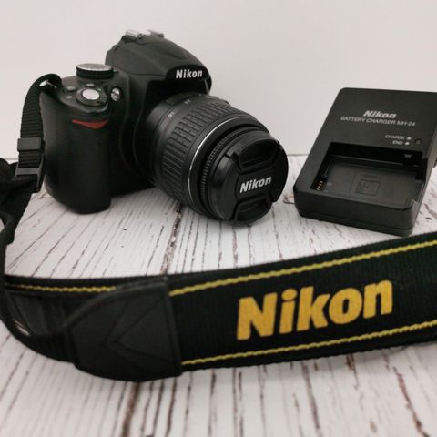 Nikon D5000 med 18-55mm 