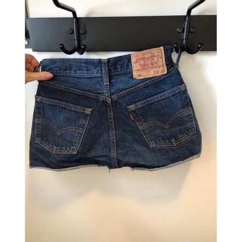 Levi’s 501 shorts W29