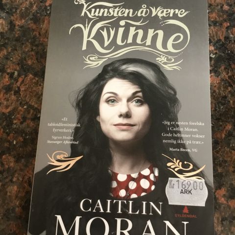 Kunsten å være kvinne av Caitlin Moran