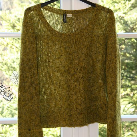 Stilig grønngul strikket genser - størrelse M