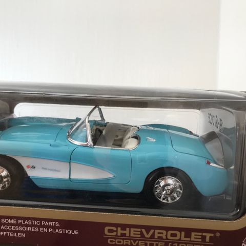 Chevrolet corvette 1957. 1:18