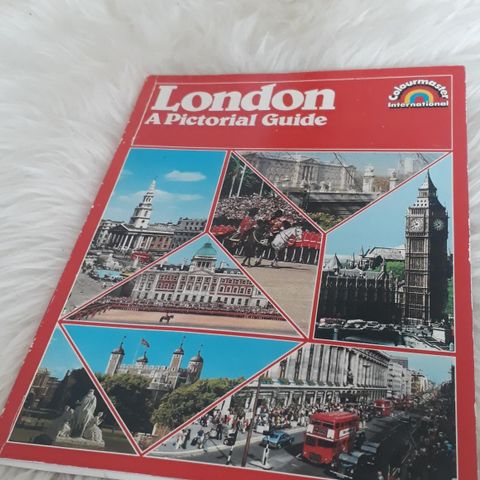 London - A Pictorial Guide