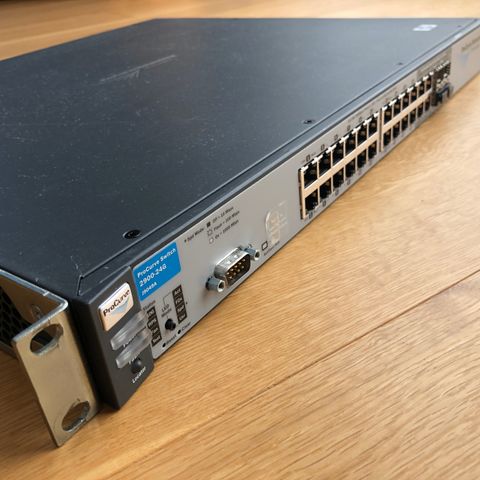 HPE ProCurve Switch 2900-24G (J9049A)