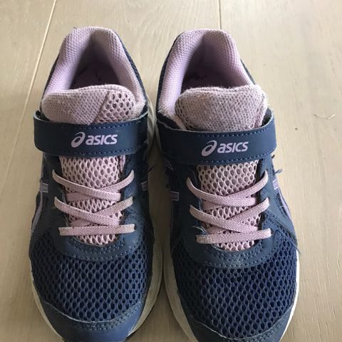 Asics joggesko