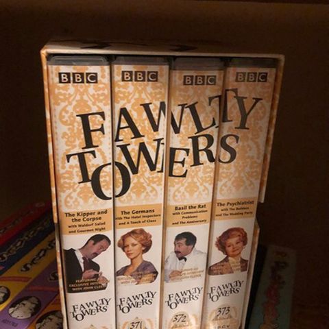 Fawlty towers vhs 