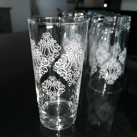 8 IKEA glass