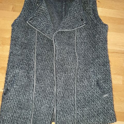 Lite brukt maison scotch vest