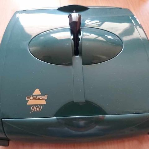 Vintage Bissell Carpet Sweeper / Manuell Teppe- og Gulvfeiemaskin