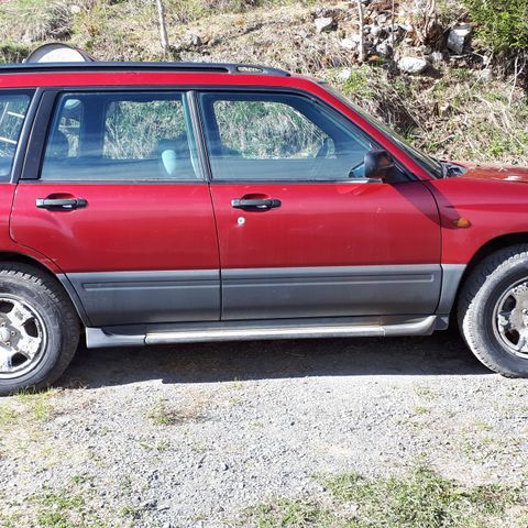 Subaru Forester 1998 mod deler selges