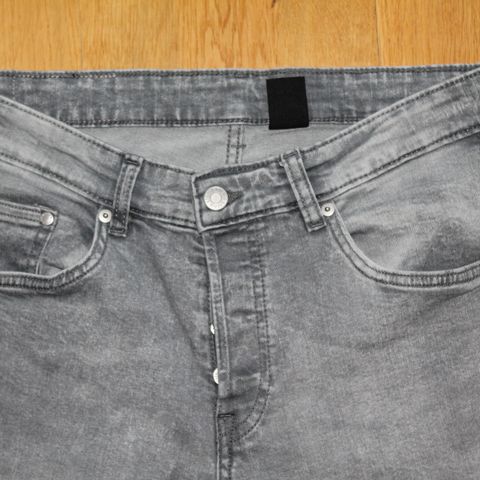 Jeans fra H&M, skinny denim, str. 33