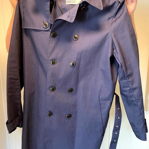 Trench coat fra Pier One i mørkeblått str XL