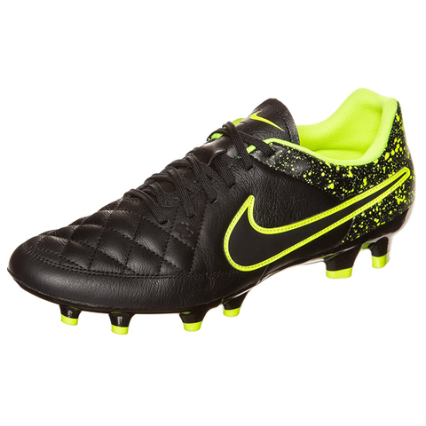 Fotballsko Nike Tiempo (strl. 40,5)