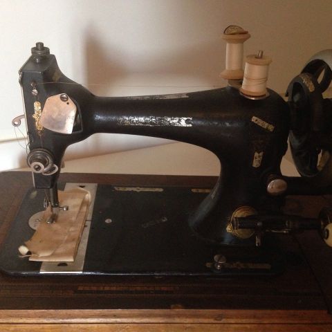 Singer vintage symaskin med trelokk