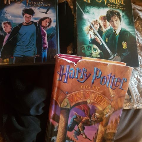 Harry potter bøker og dvd