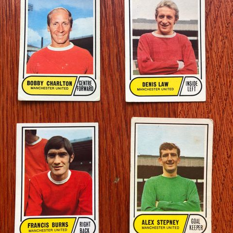 4 stk Manchester United A&BC  fra 1969 fotballkort Sjeldne! Law  B. Charlton