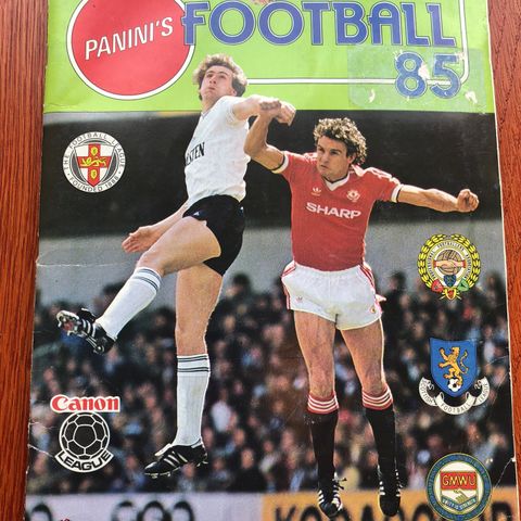 Panini Football 85 England Fotballkort (klistremerker) i album selges -237/526!