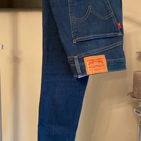 Prada jeans, Björn Borg, Levis