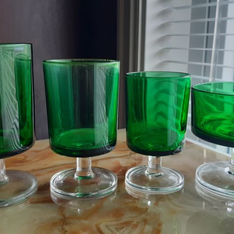 17 retro glass i grønnt