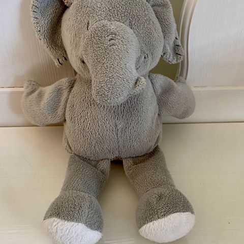 Søt liten elefant bamse