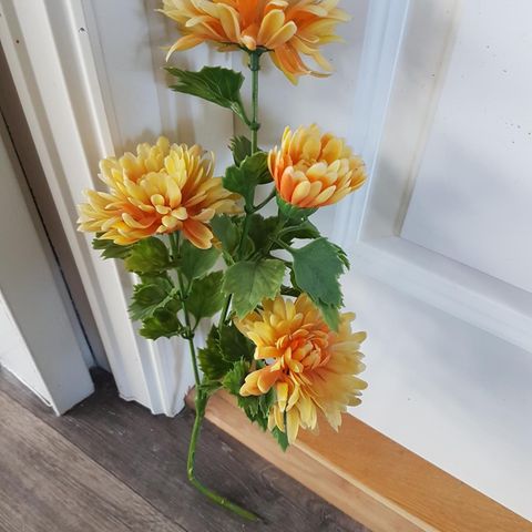 Fin kunstig blomst