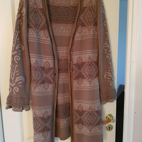 Cardigan fra Creme, aldri brukt