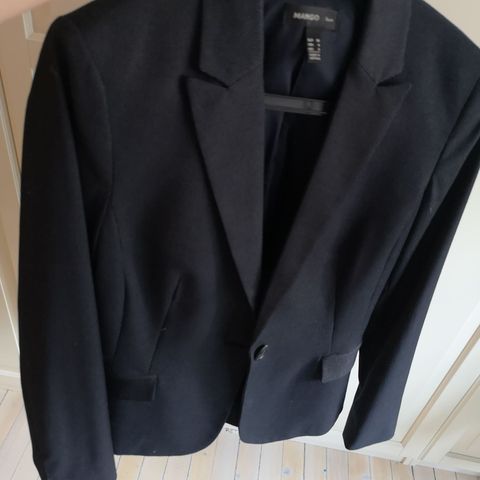 Ny blazer fra Mango