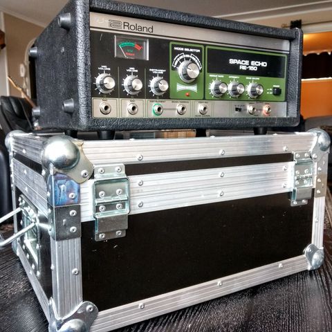 Roland space echo RE- 150.