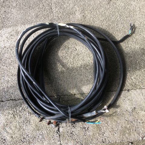 13 m kabel m bærewire for luftstrekk 3x2,5mm2