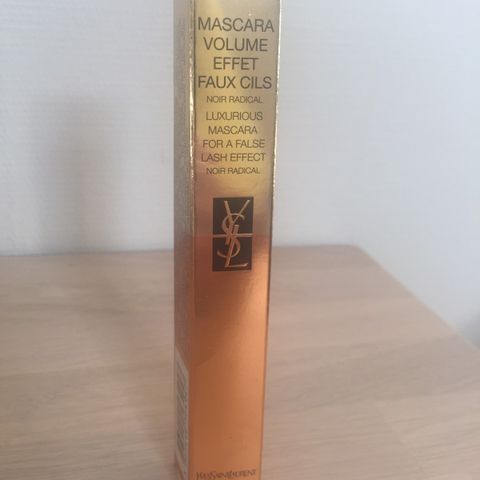 YSL Volume Effet Faux Cils svart mascara