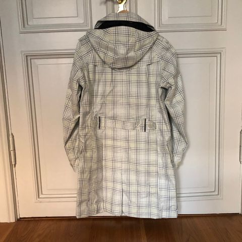 Regnjakke fra HH /vannavstøtende trenchcoat